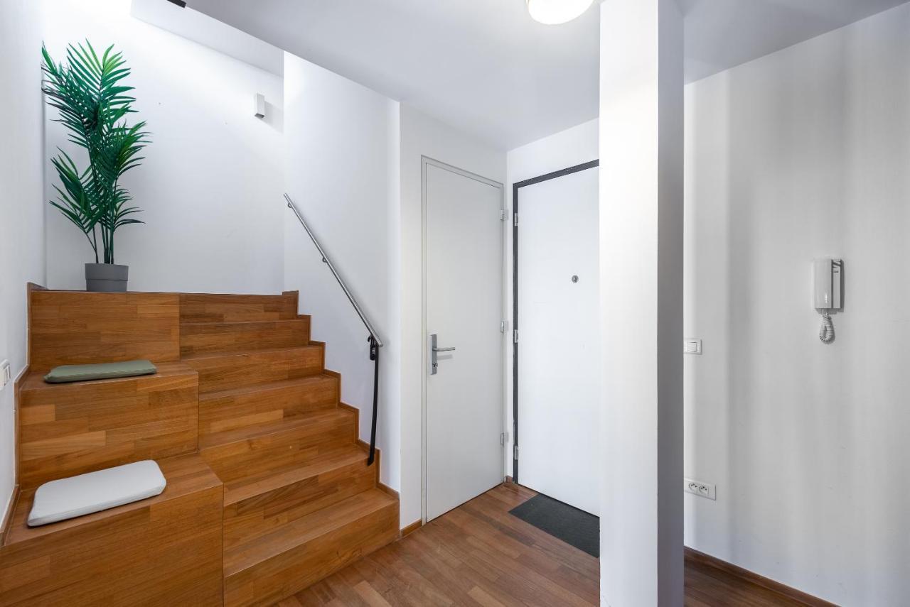 Apartment With Balcony And Parking Near The Prague Museum Dış mekan fotoğraf